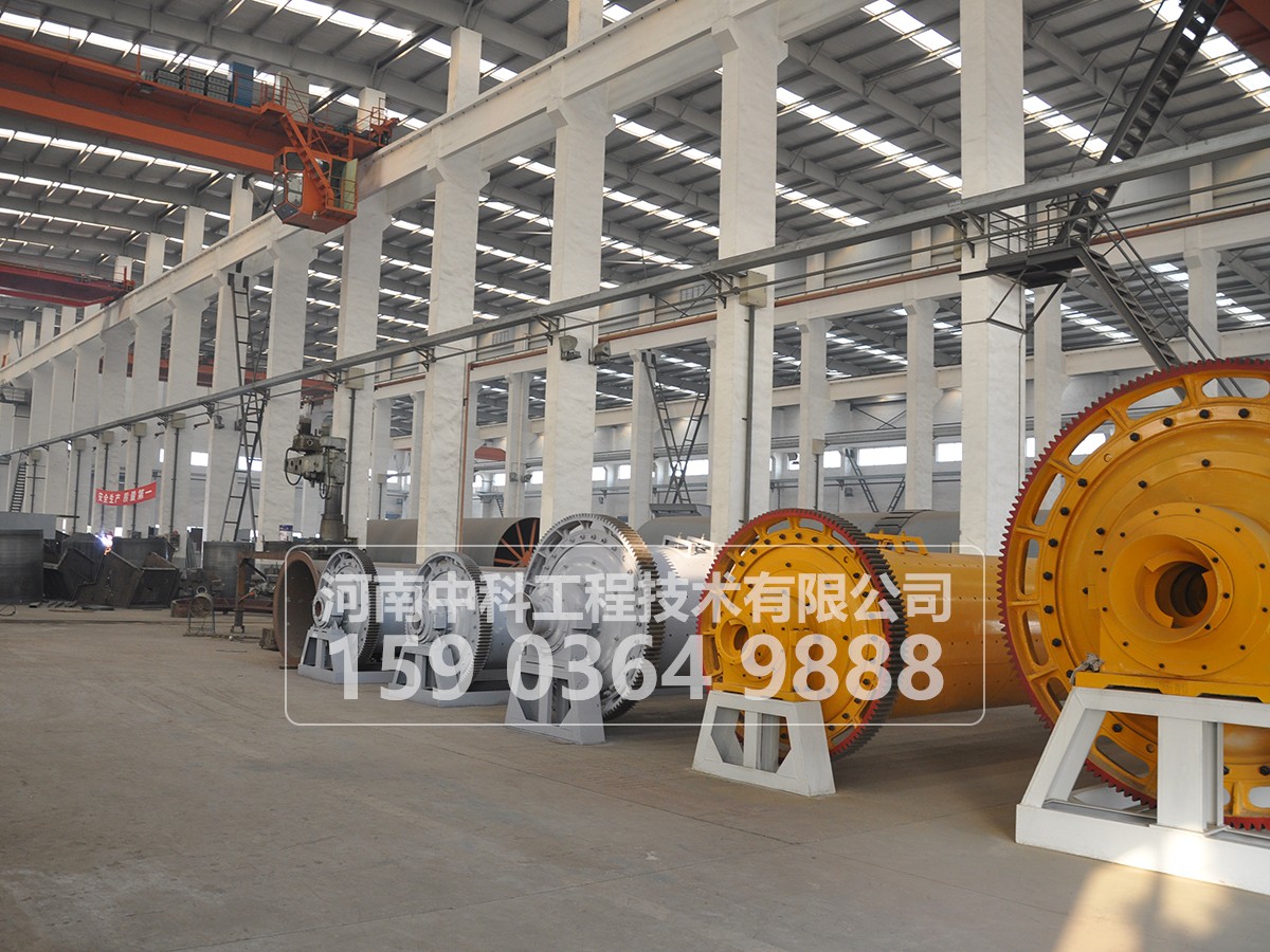 在水泥粉磨中使用輥壓機(jī)有何優(yōu)點(diǎn)？